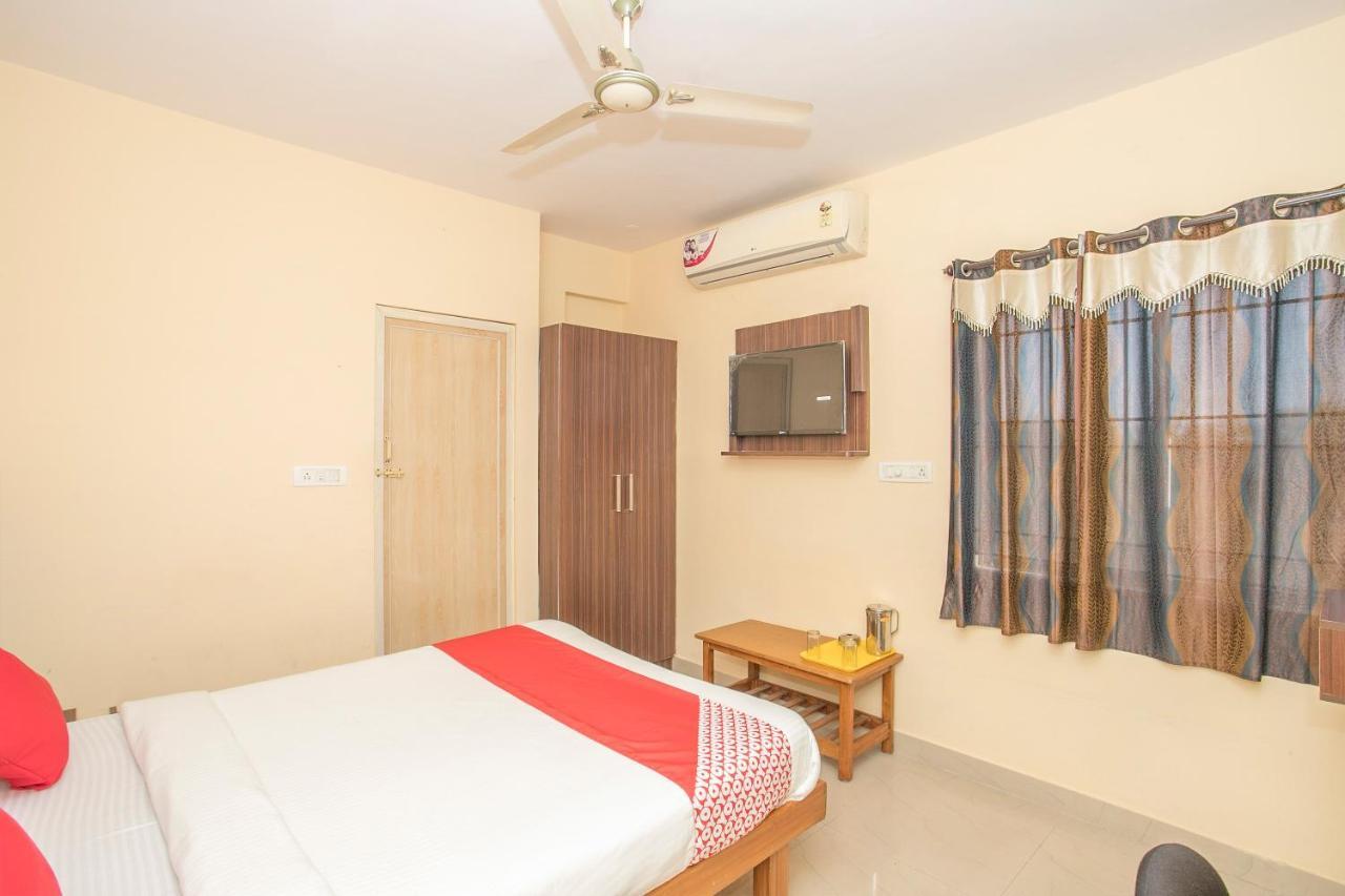 Oyo 10291 Sri Venkatadri Residency Hotel Bangalore Exterior photo