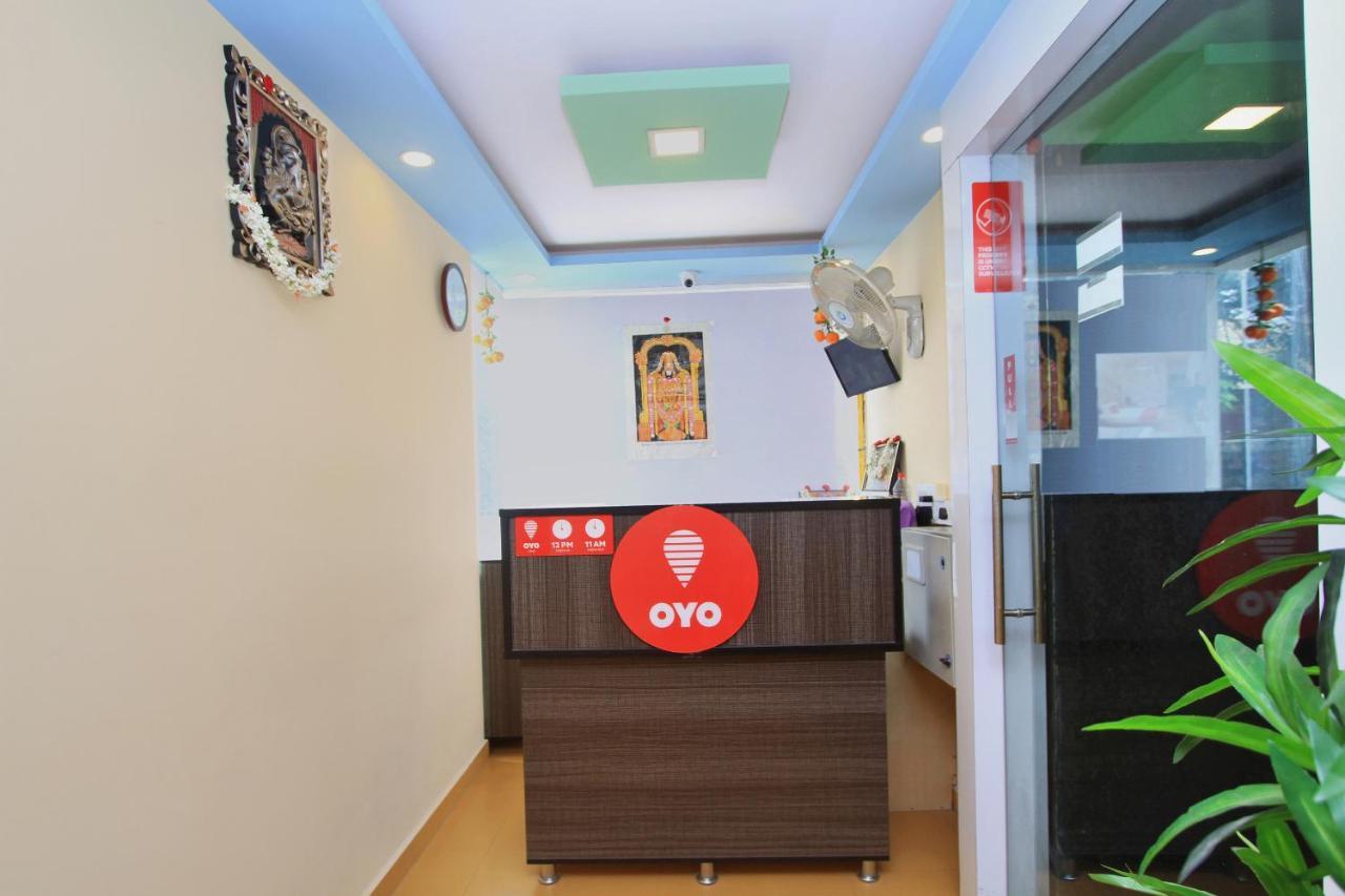 Oyo 10291 Sri Venkatadri Residency Hotel Bangalore Exterior photo